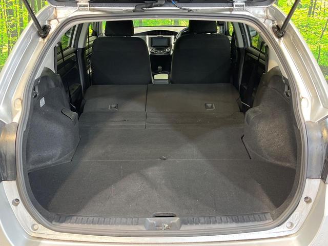 カローラフィールダー ハイブリッド EX SDナビ バックカメラ 衝突被害軽減システム 禁煙車 スマートキー ビルトインETC オートハイビーム 車線逸脱警報 オートライト オートエアコン CD(11枚目)