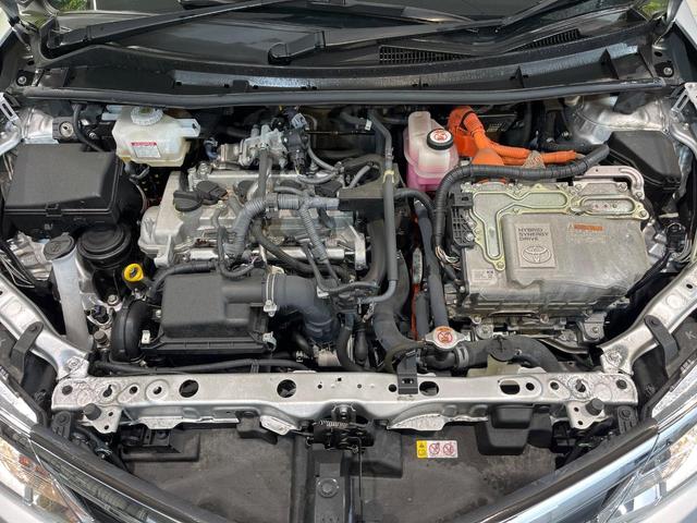 カローラフィールダー ハイブリッド EX SDナビ バックカメラ 衝突被害軽減システム 禁煙車 スマートキー ビルトインETC オートハイビーム 車線逸脱警報 オートライト オートエアコン CD(18枚目)