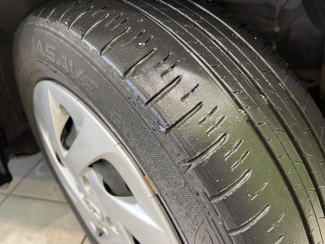 カローラフィールダー ハイブリッド EX SDナビ バックカメラ 衝突被害軽減システム 禁煙車 スマートキー ビルトインETC オートハイビーム 車線逸脱警報 オートライト オートエアコン CD(55枚目)