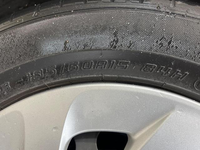 カローラフィールダー ハイブリッド EX SDナビ バックカメラ 衝突被害軽減システム 禁煙車 スマートキー ビルトインETC オートハイビーム 車線逸脱警報 オートライト オートエアコン CD(59枚目)