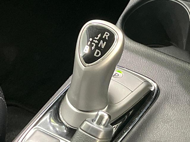 アウトランダーPHEV Gセーフティパッケージ 4WD SDナビ バックカメラ 衝突被害軽減システム レーダークルーズ 禁煙車 ドラレコ スマートキー HIDヘッド ETC オートライト デュアルエアコン 純正18インチアルミ Bluetooth(31枚目)