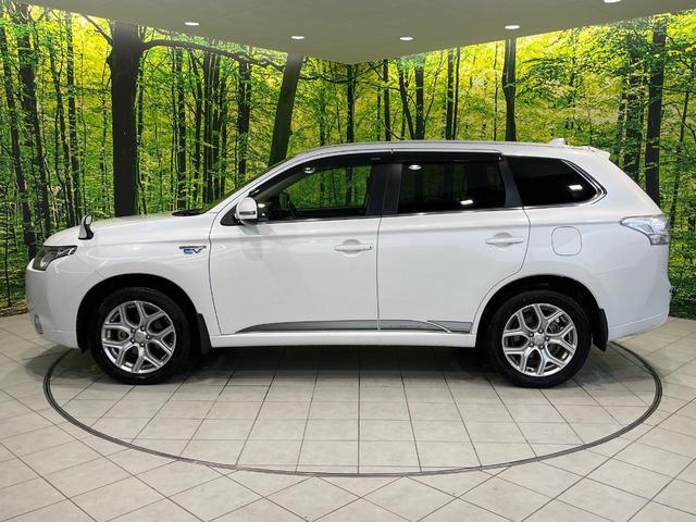 アウトランダーPHEV Gセーフティパッケージ 4WD SDナビ バックカメラ 衝突被害軽減システム レーダークルーズ 禁煙車 ドラレコ スマートキー HIDヘッド ETC オートライト デュアルエアコン 純正18インチアルミ Bluetooth(69枚目)