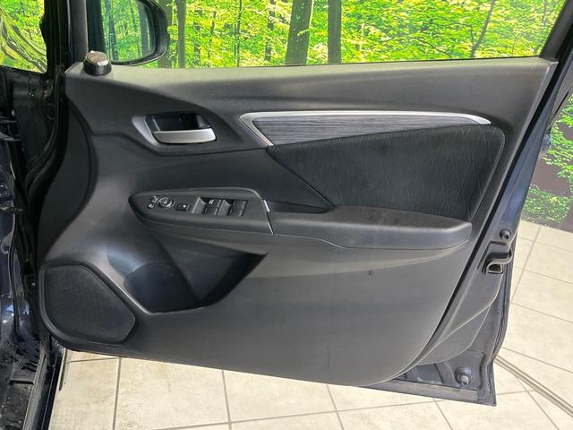 シャトル ハイブリッドZ 純正SDナビ バックカメラ 衝突被害軽減システム 禁煙車 ハーフレザーシート スマートキー LEDヘッド ビルトインETC クルーズコントロール オートライト デュアルエアコン 純正16インチアルミ(54枚目)