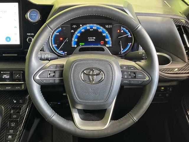 ヴォクシー ハイブリッドS-Z 快適利便PKG 純正14型後席モニター 純正10.5インチナビ デジタルインナーミラー 電動サイドステップ 両側パワースライドドア オートマチックハイビーム 衝突軽減システム バックカメラ(12枚目)