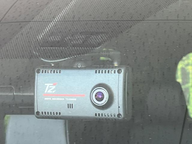 ヴォクシー ハイブリッドS-Z 快適利便PKG 純正14型後席モニター 純正10.5インチナビ デジタルインナーミラー 電動サイドステップ 両側パワースライドドア オートマチックハイビーム 衝突軽減システム バックカメラ(26枚目)