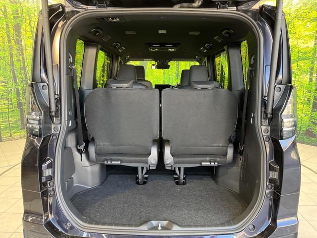 ヴォクシー ハイブリッドS-Z 快適利便PKG 純正14型後席モニター 純正10.5インチナビ デジタルインナーミラー 電動サイドステップ 両側パワースライドドア オートマチックハイビーム 衝突軽減システム バックカメラ(55枚目)