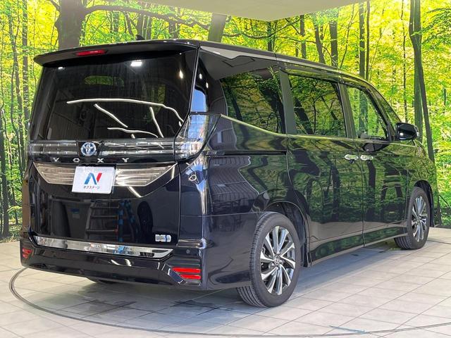 ヴォクシー ハイブリッドS-Z 快適利便PKG 純正14型後席モニター 純正10.5インチナビ デジタルインナーミラー 電動サイドステップ 両側パワースライドドア オートマチックハイビーム 衝突軽減システム バックカメラ(64枚目)