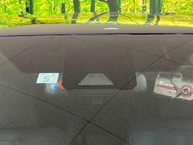 ヤリスクロス ハイブリッドＺ　モデリスタエアロ　純正８インチディスプレイオーディオ　全周囲カメラ　衝突軽減システム　レーダークルーズ　禁煙車　ハーフレザーシート　パワーシート　コーナーセンサー　ＬＥＤヘッド　ＥＴＣ（4枚目）