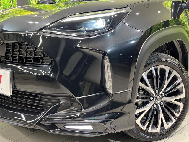 ヤリスクロス ハイブリッドＺ　モデリスタエアロ　純正８インチディスプレイオーディオ　全周囲カメラ　衝突軽減システム　レーダークルーズ　禁煙車　ハーフレザーシート　パワーシート　コーナーセンサー　ＬＥＤヘッド　ＥＴＣ（12枚目）