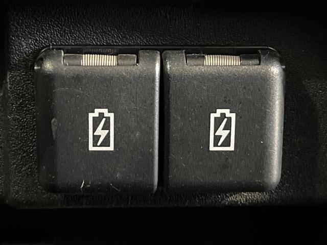 スペーシアカスタム ハイブリッドXS セーフティサポート SDナビ アダプティブクルコン 両側電動スライドドア シートヒーター LEDヘッドライト バックカメラ アイドリングストップ コーナーセンサー 横滑り防止 電動格納ミラー(39枚目)