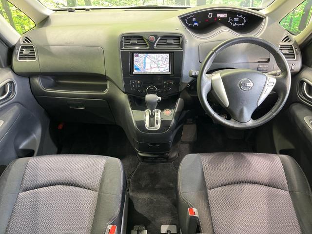 セレナ ハイウェイスター　Ｓ－ハイブリッド　Ｖセレクション　両側電動ドア　後席モニター　ＳＤナビ　バックカメラ　禁煙車　スマートキー　ＨＩＤヘッド　ビルトインＥＴＣ　クルコン　純正１６インチアルミ　オートライト　オートエアコン　ＣＤ　ＤＶＤ再生　フルセグ（2枚目）