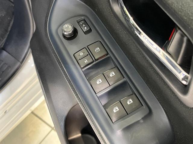 ヴォクシー V 両側電動ドア 後席モニター 9インチナビ バックカメラ 衝突被害軽減システム 禁煙車 ドラレコ スマートキー LEDヘッド ビルトインETC クルコン 純正15インチアルミ オートハイビーム(39枚目)