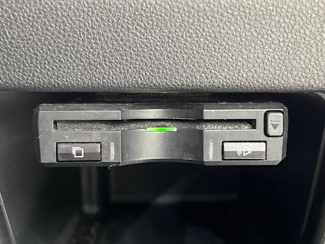 ムーヴキャンバス Ｇメイクアップ　ＳＡＩＩ　純正８型ナビ　両側電動ドア　全周囲カメラ　衝突被害軽減システム　禁煙車　スマートキー　ＬＥＤヘッド　ＥＴＣ　オートライト　オートエアコン　Ｂｌｕｅｔｏｏｔｈ　ＣＤ　ＤＶＤ再生　フルセグ　ＬＥＤフォグ（7枚目）