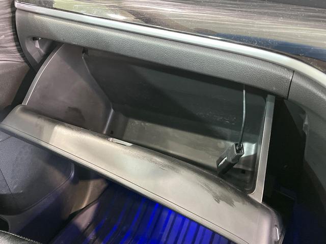 オデッセイ アブソルート・ＥＸ　メーカー純正ナビ　バックカメラ　１０．２インチ後席モニター　クルーズコントロール　両側パワースライドドア　ブラインドスポットモニター　ＬＥＤヘッドライト　ＥＴＣ　パワーシート（53枚目）