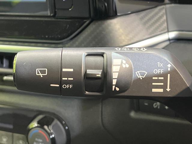 ノート Ｓ　純正９インチナビ　アラウンドビューモニター　インテリジェントエマージェンシーブレーキ　ＥＴＣ　ドライブレコーダー　Ｂｌｕｅｔｏｏｔｈ接続　スマートキー＆プッシュスタート　オートエアコン　オートライト（24枚目）