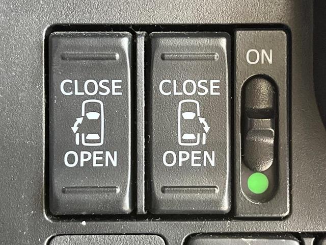 ルーミー カスタムＧ　Ｓ　後席モニター　純正９型ナビ　両側電動ドア　バックカメラ　衝突被害軽減システム　禁煙車　ドラレコ　スマートキー　ＬＥＤヘッド　ビルトインＥＴＣ　クルコン　純正１４インチアルミ　オートライト（7枚目）