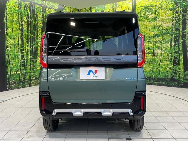 デリカミニ Ｇ　プレミアム　リミテッドエディション　両側電動ドア　純正９型ナビ　全周囲カメラ　衝突被害軽減システム　禁煙車　ハーフレザーシート　コーナーセンサ　スマートキー　ＬＥＤヘッド　ルーフレール　純正１５インチアルミ　オートライト　オートエアコン（15枚目）
