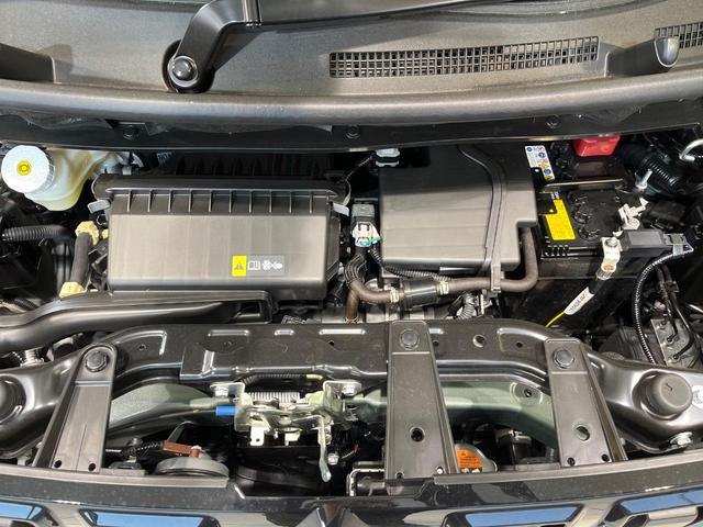 デリカミニ Ｇ　プレミアム　リミテッドエディション　両側電動ドア　純正９型ナビ　全周囲カメラ　衝突被害軽減システム　禁煙車　ハーフレザーシート　コーナーセンサ　スマートキー　ＬＥＤヘッド　ルーフレール　純正１５インチアルミ　オートライト　オートエアコン（18枚目）