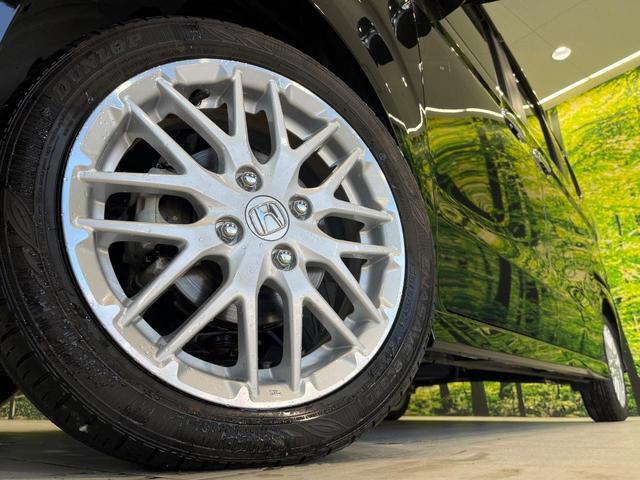 Ｎ－ＢＯＸカスタム Ｌターボ　ターボ　両側電動ドア　８インチナビ　バックカメラ　禁煙車　衝突軽減システム　コーナーセンサー　スマートキー　ＬＥＤヘッド　ＥＴＣ　純正１５インチアルミ　オートハイビーム　車線逸脱警報　オートライト（13枚目）