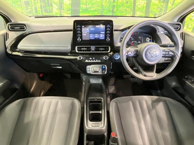 アクア Ｘ　純正ナビ　トヨタセーフティセンス　レーダークルーズコントロール　ＥＴＣ　オートハイビーム　ドライブレコーダー　スマートキー＆プッシュスタート　Ｂｌｕｅｔｏｏｔｈ接続　オートライト　オートエアコン（2枚目）