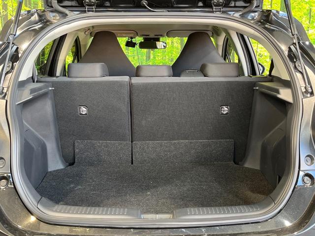 アクア Ｘ　純正ナビ　トヨタセーフティセンス　レーダークルーズコントロール　ＥＴＣ　オートハイビーム　ドライブレコーダー　スマートキー＆プッシュスタート　Ｂｌｕｅｔｏｏｔｈ接続　オートライト　オートエアコン（40枚目）