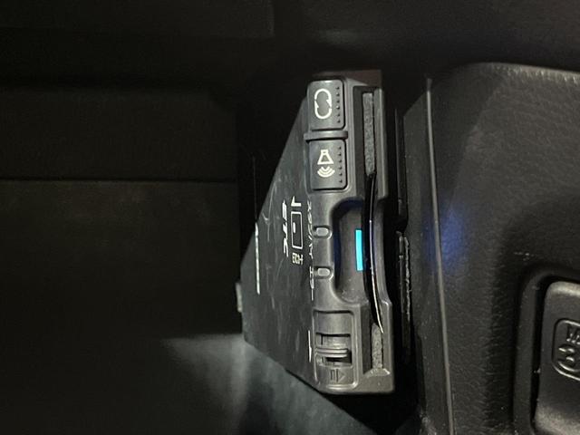 Ｎ－ＯＮＥ プレミアム　ＳＤナビ　バックカメラ　衝突被害軽減システム　禁煙車　ドラレコ　スマートキー　ＨＩＤヘッド　ビルトインＥＴＣ　純正１５インチアルミ　オートライト　オートエアコン　ＣＤ　地デジ（6枚目）