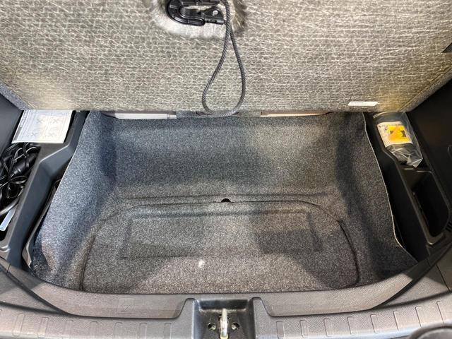 Ｎ－ＯＮＥ プレミアム　ＳＤナビ　バックカメラ　衝突被害軽減システム　禁煙車　ドラレコ　スマートキー　ＨＩＤヘッド　ビルトインＥＴＣ　純正１５インチアルミ　オートライト　オートエアコン　ＣＤ　地デジ（36枚目）