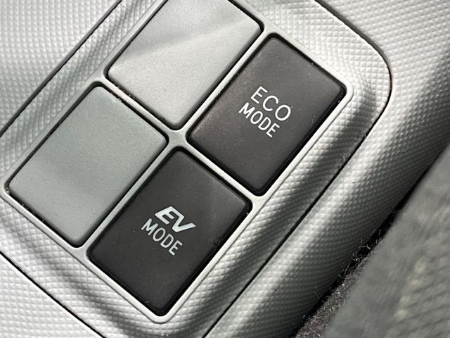 アクア Ｓ　純正ナビ　バックカメラ　ドラレコ　スマートキー　ＥＴＣ　純正１５インチアルミ　オートライト　オートエアコン　Ｂｌｕｅｔｏｏｔｈ　ＣＤ　ＤＶＤ再生　フルセグ（30枚目）