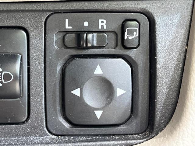 デイズ Ｊ　ＥＴＣ　電動格納ミラー　キーレス　衝突安全ボディ　盗難防止システム　禁煙車　ＣＤ再生　横滑り防止装置（5枚目）