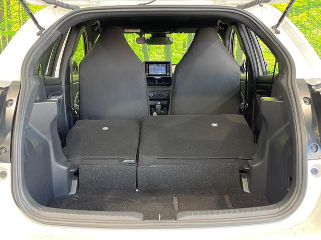 ヤリス X 純正ナビ バックカメラ 衝突軽減システム クリアランスソナー ETC オートマチックハイビーム オートライト スマートキー 盗難防止システム 電動格納ミラー 衝突安全ボディ Bluetooth接続(10枚目)