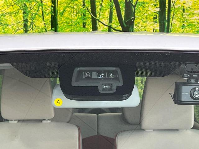 アルトラパン Ｘ　ＳＤナビ　バックカメラ　衝突被害軽減　禁煙車　ドラレコ　コーナーセンサー　スマートキー　ＨＩＤ　ビルトインＥＴＣ　純正１４インチアルミ　オートライト　オートエアコン　Ｂｌｕｅｔｏｏｔｈ　ＣＤ（3枚目）