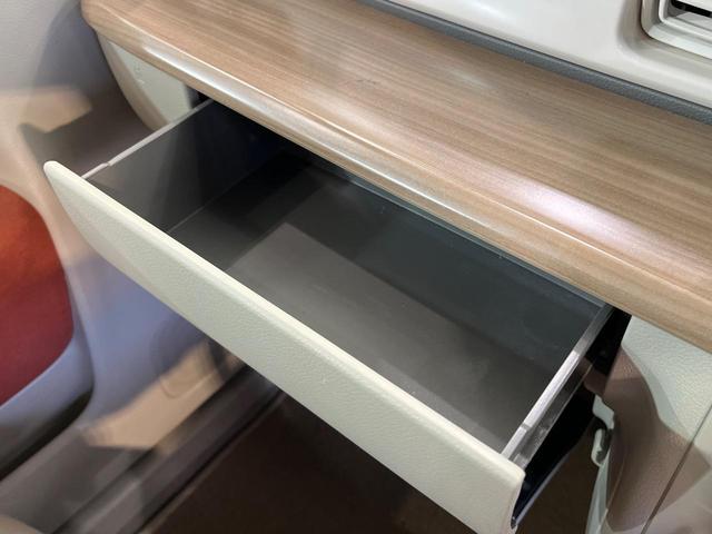 アルトラパン Ｘ　ＳＤナビ　バックカメラ　衝突被害軽減　禁煙車　ドラレコ　コーナーセンサー　スマートキー　ＨＩＤ　ビルトインＥＴＣ　純正１４インチアルミ　オートライト　オートエアコン　Ｂｌｕｅｔｏｏｔｈ　ＣＤ（38枚目）