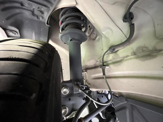 アルトラパン Ｘ　ＳＤナビ　バックカメラ　衝突被害軽減　禁煙車　ドラレコ　コーナーセンサー　スマートキー　ＨＩＤ　ビルトインＥＴＣ　純正１４インチアルミ　オートライト　オートエアコン　Ｂｌｕｅｔｏｏｔｈ　ＣＤ（60枚目）