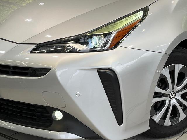 プリウス Ａ　純正ナビ　バックカメラ　衝突被害軽減システム　レーダークルーズ　禁煙車　パワーシート　ドラレコ　コーナーセンサー　ヘッドアップディスプレイ　スマートキー　ＬＥＤヘッド　ＥＴＣ　オートハイビーム（12枚目）