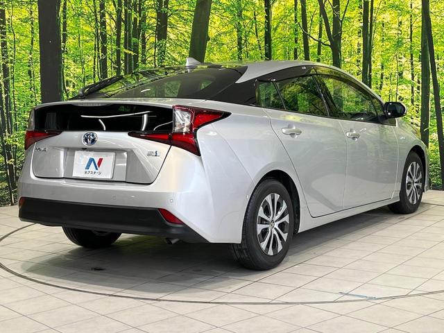 プリウス Ａ　純正ナビ　バックカメラ　衝突被害軽減システム　レーダークルーズ　禁煙車　パワーシート　ドラレコ　コーナーセンサー　ヘッドアップディスプレイ　スマートキー　ＬＥＤヘッド　ＥＴＣ　オートハイビーム（17枚目）