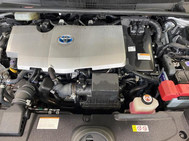 プリウス Ａ　純正ナビ　バックカメラ　衝突被害軽減システム　レーダークルーズ　禁煙車　パワーシート　ドラレコ　コーナーセンサー　ヘッドアップディスプレイ　スマートキー　ＬＥＤヘッド　ＥＴＣ　オートハイビーム（18枚目）