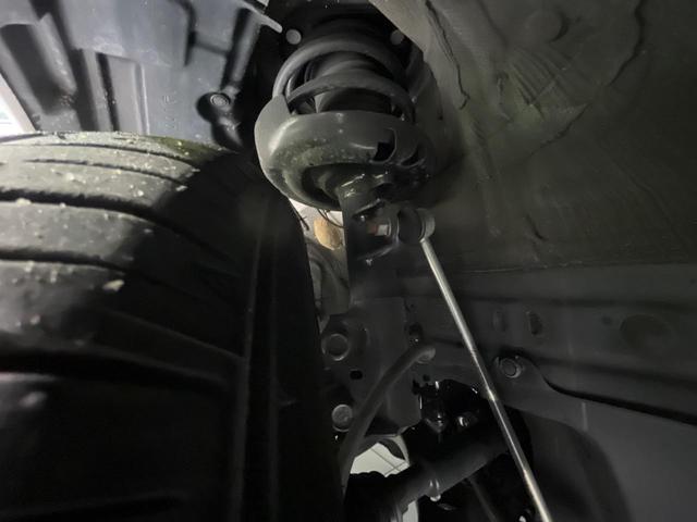 プリウス Ａ　純正ナビ　バックカメラ　衝突被害軽減システム　レーダークルーズ　禁煙車　パワーシート　ドラレコ　コーナーセンサー　ヘッドアップディスプレイ　スマートキー　ＬＥＤヘッド　ＥＴＣ　オートハイビーム（20枚目）