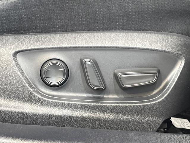 プリウス Ａ　純正ナビ　バックカメラ　衝突被害軽減システム　レーダークルーズ　禁煙車　パワーシート　ドラレコ　コーナーセンサー　ヘッドアップディスプレイ　スマートキー　ＬＥＤヘッド　ＥＴＣ　オートハイビーム（34枚目）