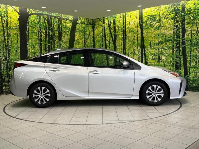 プリウス Ａ　純正ナビ　バックカメラ　衝突被害軽減システム　レーダークルーズ　禁煙車　パワーシート　ドラレコ　コーナーセンサー　ヘッドアップディスプレイ　スマートキー　ＬＥＤヘッド　ＥＴＣ　オートハイビーム（54枚目）