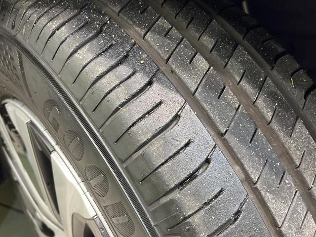 プリウス Ａ　純正ナビ　バックカメラ　衝突被害軽減システム　レーダークルーズ　禁煙車　パワーシート　ドラレコ　コーナーセンサー　ヘッドアップディスプレイ　スマートキー　ＬＥＤヘッド　ＥＴＣ　オートハイビーム（58枚目）