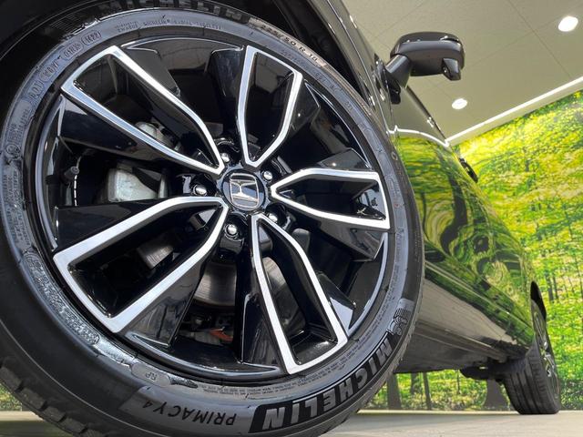 ヴェゼル e:HEV Z 純正9型ナビ バックカメラ 衝突被害軽減システム レーダークルーズ 禁煙車 電動リアゲート ハーフレザーシート ドラレコ コーナーセンサー スマートキー LEDヘッド ETC 純正18インチアルミ(13枚目)