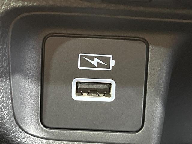 ヴェゼル e:HEV Z 純正9型ナビ バックカメラ 衝突被害軽減システム レーダークルーズ 禁煙車 電動リアゲート ハーフレザーシート ドラレコ コーナーセンサー スマートキー LEDヘッド ETC 純正18インチアルミ(40枚目)