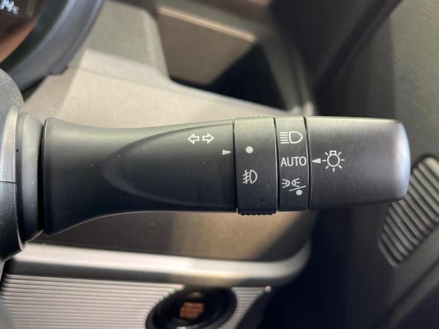 スペーシアギア ハイブリッドＸＺ　純正８型ナビ　両側電動ドア　バックカメラ　衝突被害軽減　禁煙車　レーダークルーズ　コーナーセンサー　シートヒーター　スマートキー　ＥＴＣ　純正アルミ　車線逸脱警報　オートエアコン　Ｂｌｕｅｔｏｏｔｈ（26枚目）