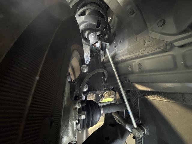 ヴォクシー Ｓ－Ｇ　純正８型ナビ　両側電動ドア　バックカメラ　衝突被害軽減システム　レーダークルーズ　禁煙車　ドラレコ　コーナーセンサー　スマートキー　ＬＥＤヘッド　ＥＴＣ　オートハイビーム　車線逸脱警報　オートライト（21枚目）