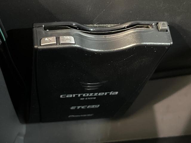 ヴォクシー Ｓ－Ｇ　純正８型ナビ　両側電動ドア　バックカメラ　衝突被害軽減システム　レーダークルーズ　禁煙車　ドラレコ　コーナーセンサー　スマートキー　ＬＥＤヘッド　ＥＴＣ　オートハイビーム　車線逸脱警報　オートライト（42枚目）