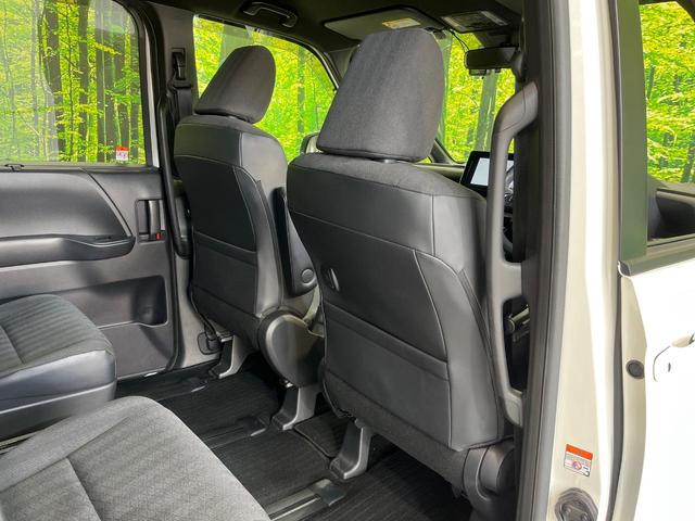 ヴォクシー Ｓ－Ｇ　純正８型ナビ　両側電動ドア　バックカメラ　衝突被害軽減システム　レーダークルーズ　禁煙車　ドラレコ　コーナーセンサー　スマートキー　ＬＥＤヘッド　ＥＴＣ　オートハイビーム　車線逸脱警報　オートライト（46枚目）