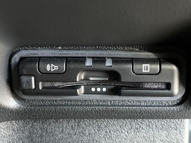 N-BOXカスタム ターボ 両側電動ドア 純正9型ナビ バックカメラ 衝突被害軽減システム レーダークルーズ 禁煙車 コーナーセンサー スマートキー LEDヘッド ビルトインETC 純正15インチアルミ(38枚目)