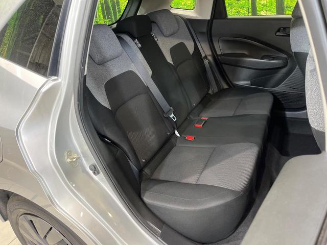 ノート Ｓ　ＳＤナビ　全周囲カメラ　衝突被害軽減システム　禁煙車　コーナーセンサー　スマートキー　ＥＴＣ　オートハイビーム　オートライト　オートエアコン　Ｂｌｕｅｔｏｏｔｈ　ＣＤ　ＤＶＤ再生（9枚目）