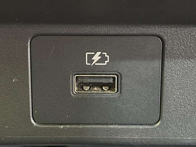 ノート Ｓ　ＳＤナビ　全周囲カメラ　衝突被害軽減システム　禁煙車　コーナーセンサー　スマートキー　ＥＴＣ　オートハイビーム　オートライト　オートエアコン　Ｂｌｕｅｔｏｏｔｈ　ＣＤ　ＤＶＤ再生（31枚目）