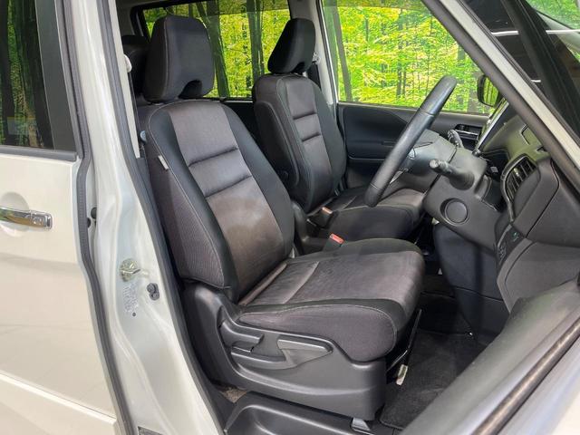 セレナ ハイウェイスター　Ｖセレクション　後席モニター　両側電動ドア　純正ＳＤナビ　全周囲カメラ　衝突被害軽減システム　禁煙車　コーナーセンサー　スマートキー　ＬＥＤヘッド　クルコン　純正１６インチアルミ　パークアシスト　オートライト（8枚目）